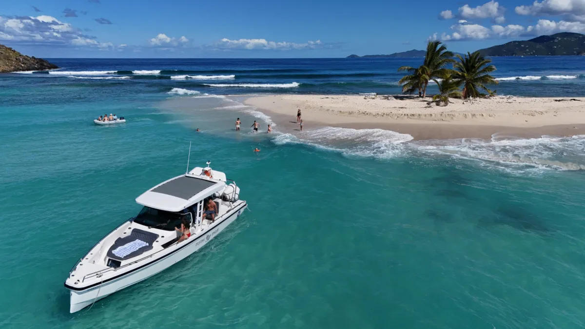 Phoenix Island Charters 37' Axopar private charter